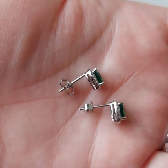 1.8 Carat Emerald Sterling Silver Stud Earrings - Picture 7 of 9